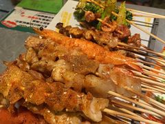 -威记烧嘢·南宁烧烤·超级生牛(绿地店)