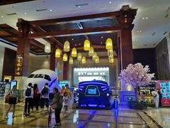 -客天下恐龙水晶玻璃桥