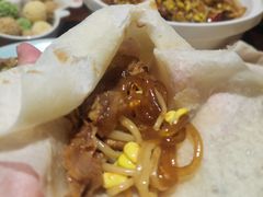 黄豆芽炒肉-阳光家常菜(泉城路店)