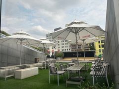 -UNI UNI(环亚凯瑟琳店)