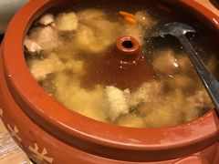 -云海肴·汽锅鸡·云南菜(天山百盛优客店)