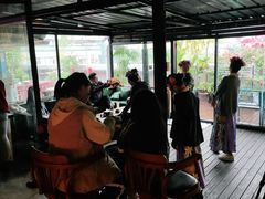-拖板鞋咖啡旅行酒店(春熙路地铁站店)