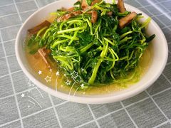 -唔呶喔哩酒家(生产街店)