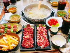 -四点金粥底火锅(沂州里店)