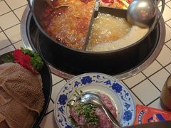 -热火朝天鲜切牛肉火锅(南强街巷店)