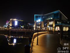 -湖州太湖旅游度假区-月亮广场