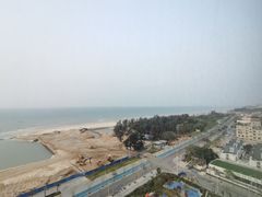 -上海滴水湖皇冠假日酒店