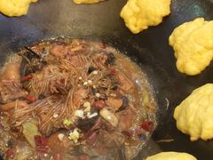 -哈尔滨烧烤·山河村铁锅炖(交大店)