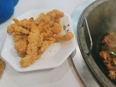 -鲁员外地锅鸡地锅鱼(古墩路店)