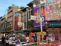 -六合夜市