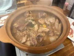 -齐齐衮·廟街生蚝雞煲(荔湾地铁站店)