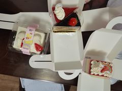 -85度C(生甜甜圈研究工坊·上海平凉店)