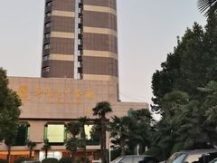 -圆顶阁西餐厅(郑州索菲特国际饭店 )
