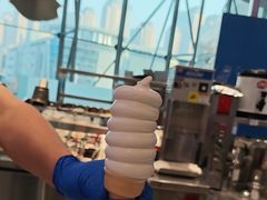 -DQ·蛋糕·冰淇淋(南开大悦城2F店)
