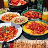 喝酒嗦虾看球赛⚽这才是人生啊