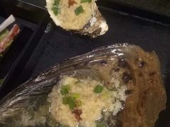 蒜香生蚝-長壹旋转烤吧 农家鸡火锅