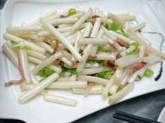 云腿花生芽-蔼若春.传承云南菜(金碧公园店)