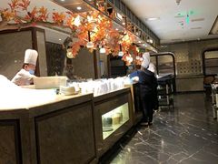 -半岛翡丽海鲜自助餐厅(观风亭店)