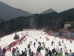 -大别山南武当滑雪场