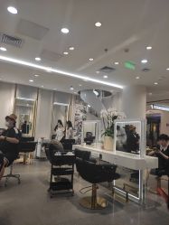 -Kraemer Paris  苏豪路易士·嘉玛发廊