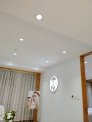 -HEYAN荷妍专业脱毛连锁机构