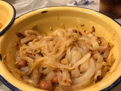 刮凉粉-东排食堂长沙小吃大排档(五一广场店)
