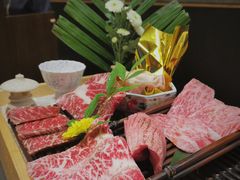 -铭牛烧肉·和牛海鲜自助(高新月牙湖店)