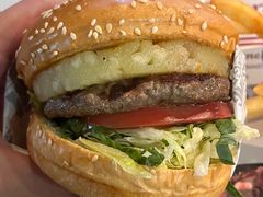 -The Habit Burger Grill 哈比特汉堡(复兴soho店)