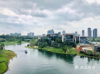 成都攻略| 成都南门，藏在巨石里的文化新地标~