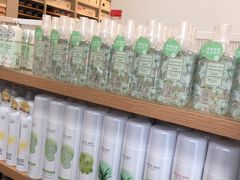 -名创优品(海珠乐峰广场店)
