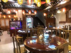 大堂-东来菜馆•手抓海鲜家常菜•海鲜锅贴(鸽子窝店)