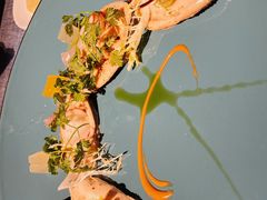 青口贝色拉-弦月窗LUNETTE BY AMANDA(复兴路店)