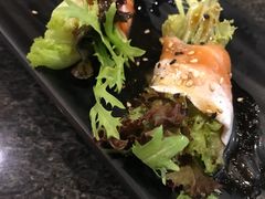 三文鱼牛油果卷-大渔铁板烧(万象城店)