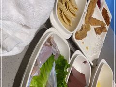 -海底捞火锅(曹安公路店)
