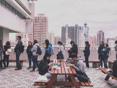 -香港大学