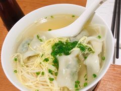 虾仁馄饨面-鼎泰丰(德基广场店)