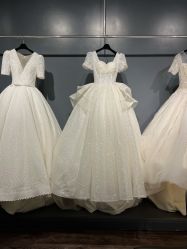 -深白婚纱艺术馆(王府壹号店)