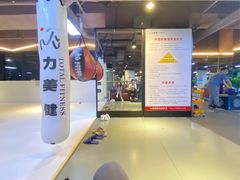 -力美健健身俱乐部(金碧店)