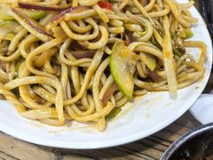 -陇上全荟兰州传统牛肉面(延吉路店)