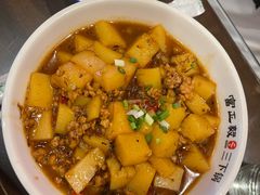 -富正毅三下锅·湘西韵味(天门山索道店)