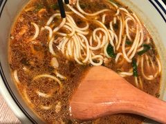 -刀小蛮半只鸡过桥米线(家乐福四元桥店)