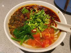 油鸡㙡凉米线-半山腰·云南菜(侨福芳草地店)