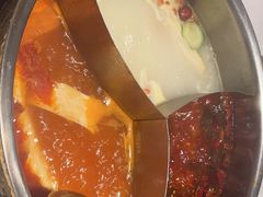 -周师兄大刀腰片火锅(磁器口直营店)