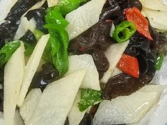 -三锅莊·牦牛肉火锅·香格里拉特色藏餐宴请餐厅(昆明创始店)