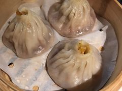 杭州蟹黄小笼包-老头儿油爆虾·知味杭州(爱琴海购物中心)