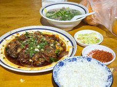 -杨三孃跷脚牛肉(美洲花园店)