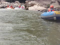 -雅鲁激流探险漂流