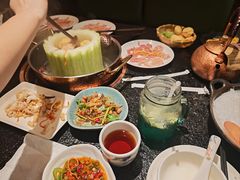 -得意咚瓜·顺德鱼生·冬瓜火锅(深圳首店)