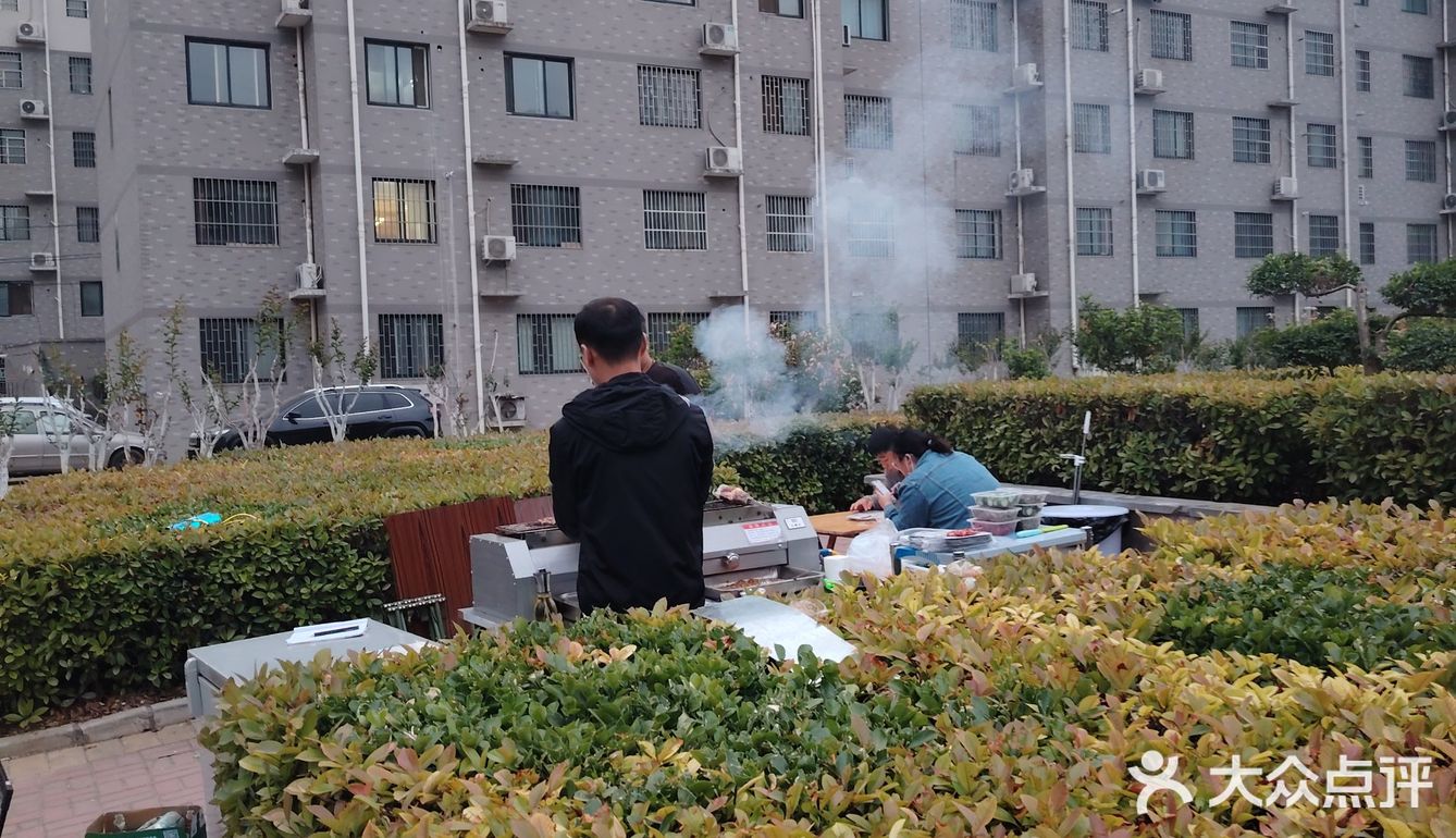 荥阳隐秘角落里的 宝藏小烧烤[调皮]