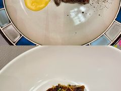 香煎鹅肝配时令桑梅-解放碑威斯汀酒店-知味国际美食餐厅